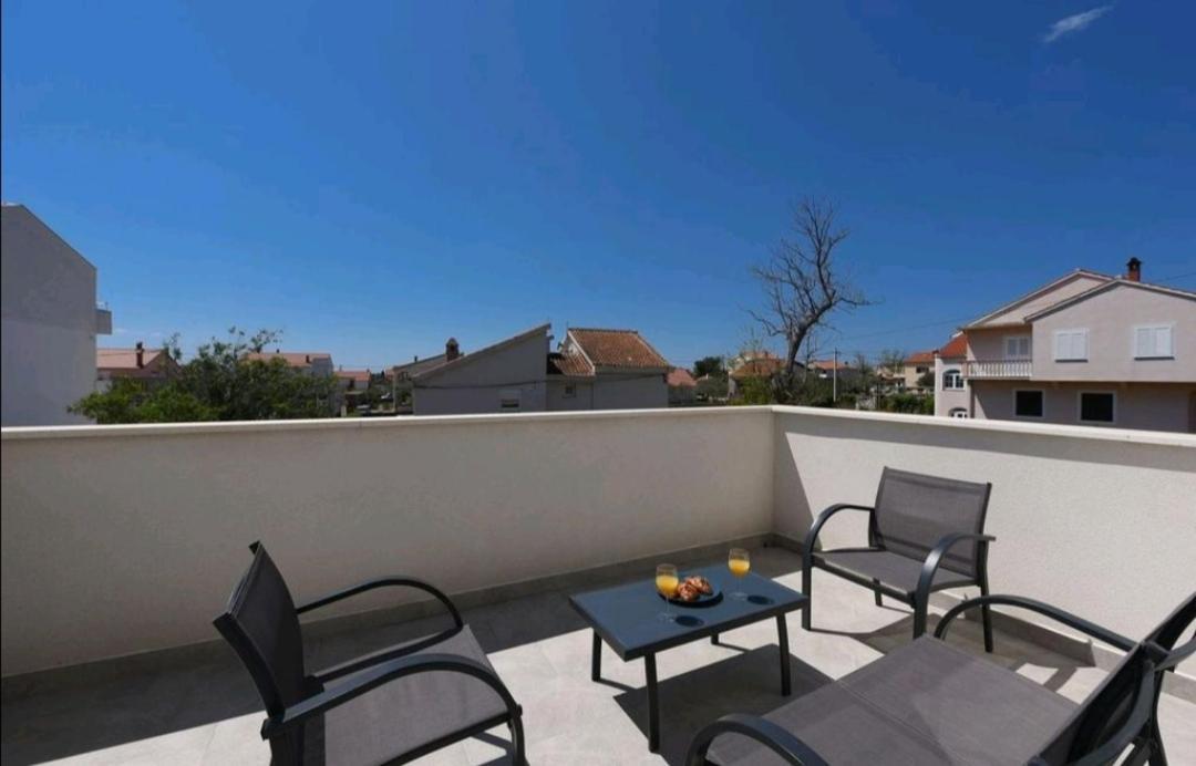 Casa Bianca Apartment ปริฟลากา ภายนอก รูปภาพ
