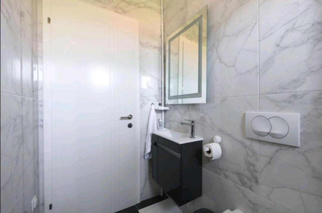 Casa Bianca Apartment ปริฟลากา ภายนอก รูปภาพ